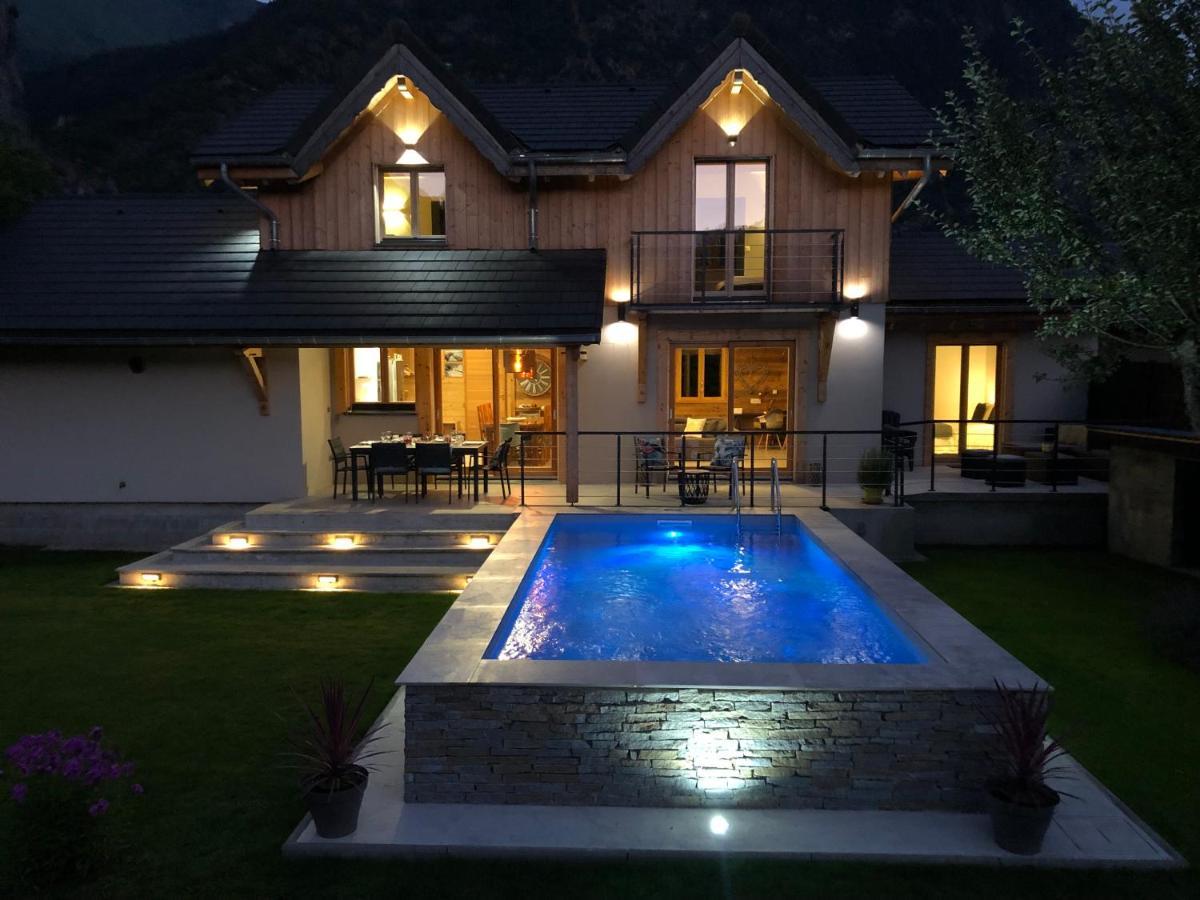 Chalet Barbara With Swimming Pool In The Heart Of Oisans Le Bourg-d'Oisans Exterior photo