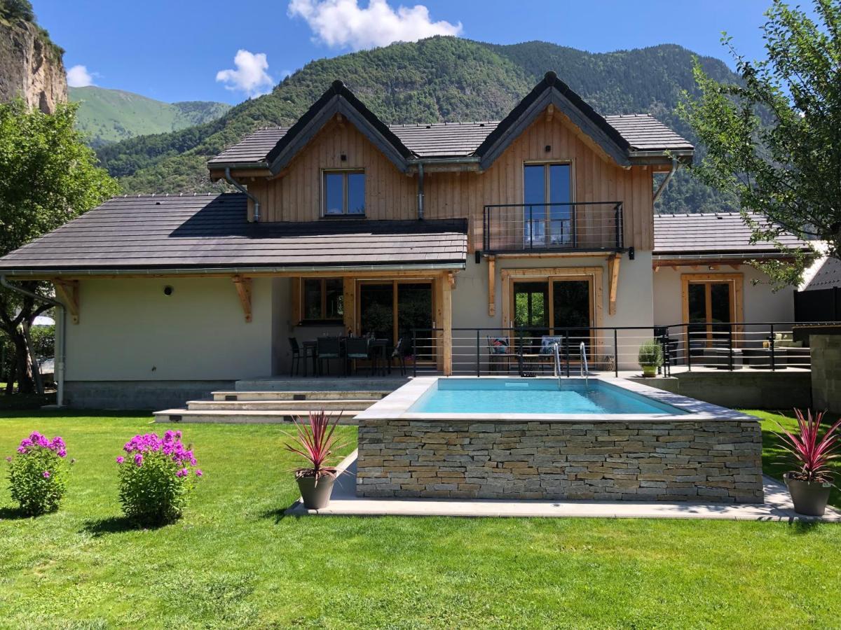 Chalet Barbara With Swimming Pool In The Heart Of Oisans Le Bourg-d'Oisans Exterior photo