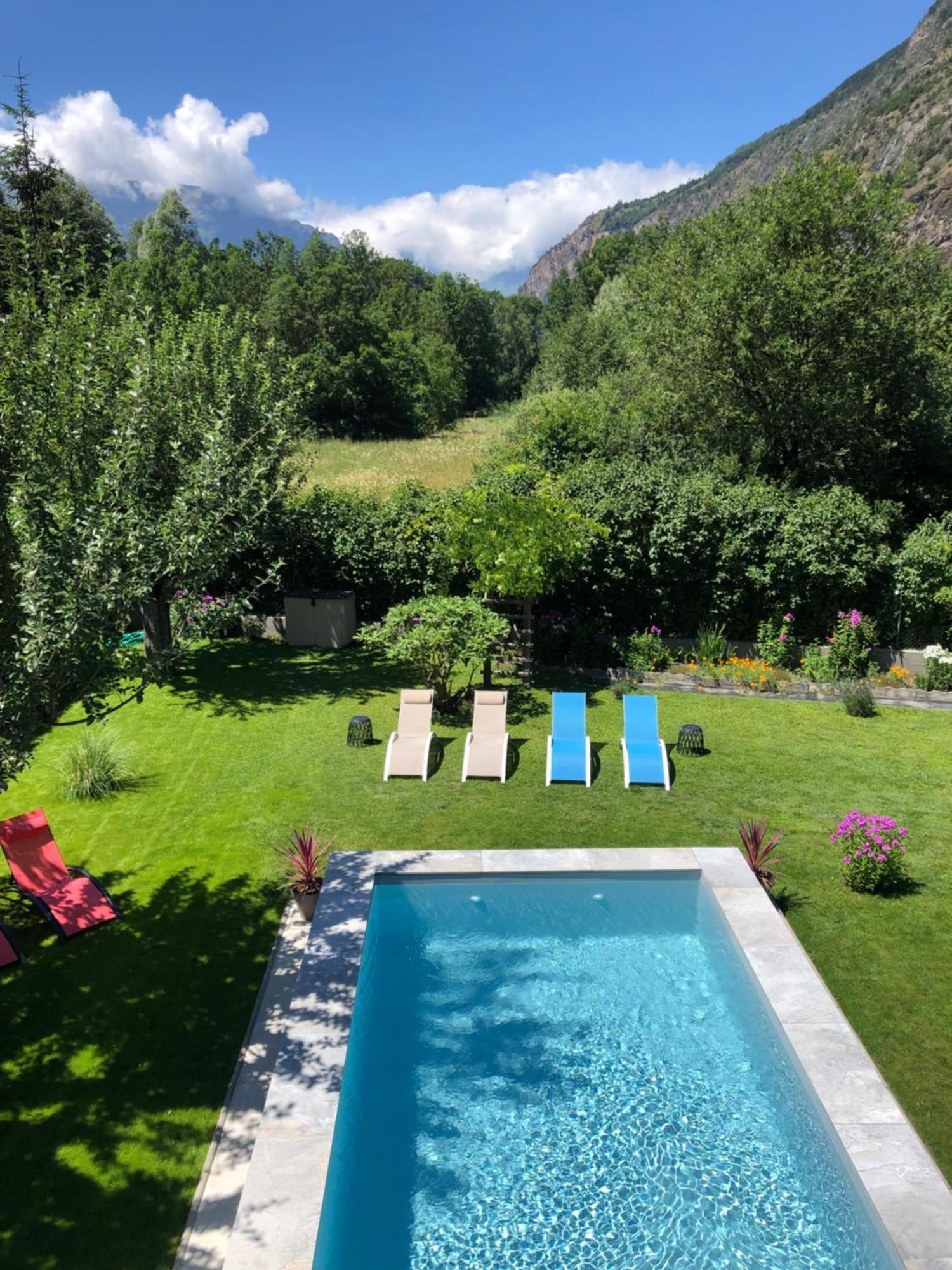 Chalet Barbara With Swimming Pool In The Heart Of Oisans Le Bourg-d'Oisans Exterior photo