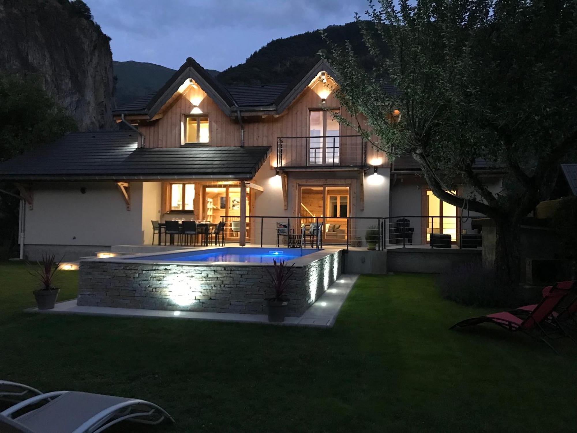 Chalet Barbara With Swimming Pool In The Heart Of Oisans Le Bourg-d'Oisans Exterior photo